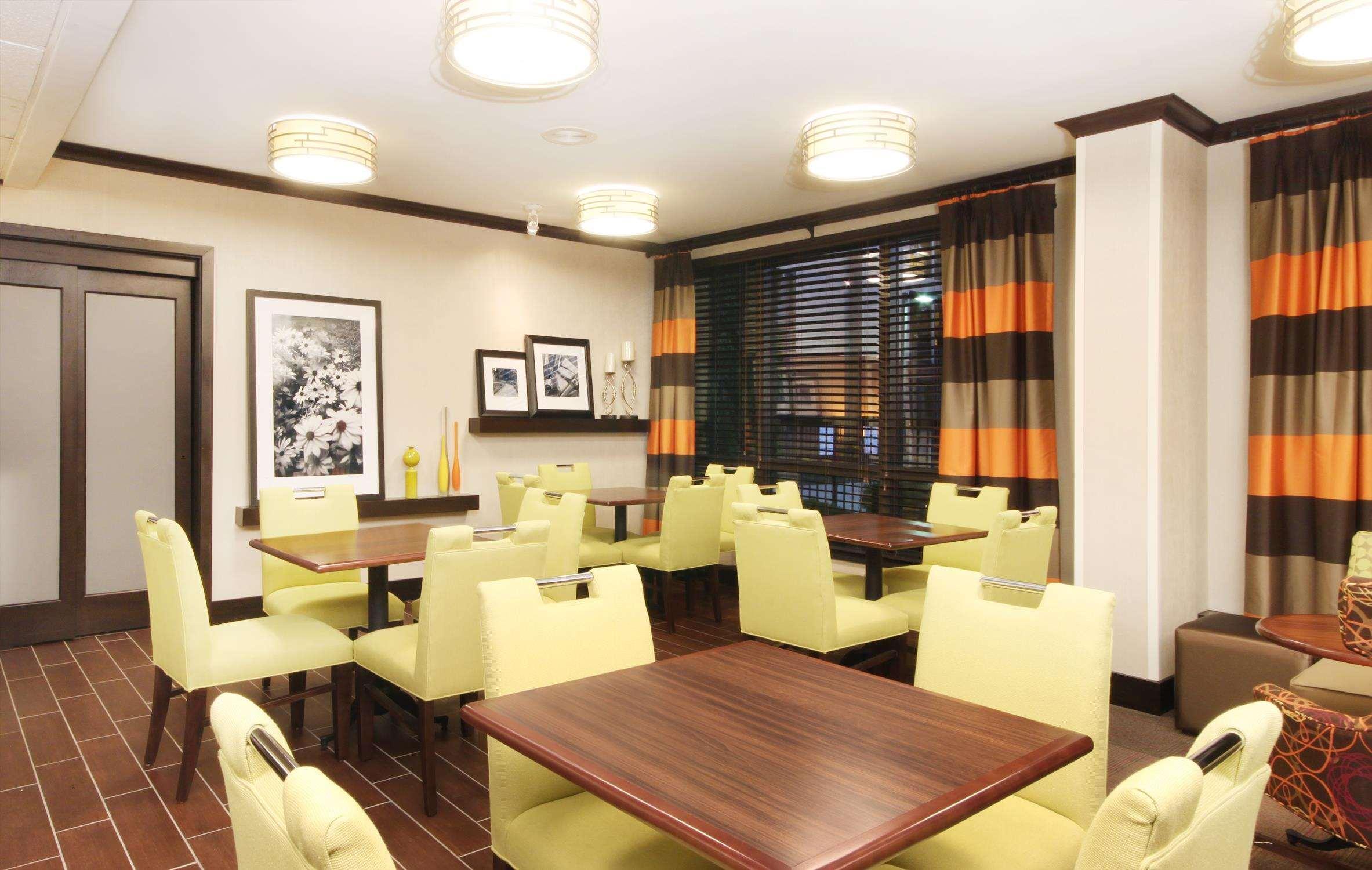 Hampton Inn Overland Park Restaurant billede