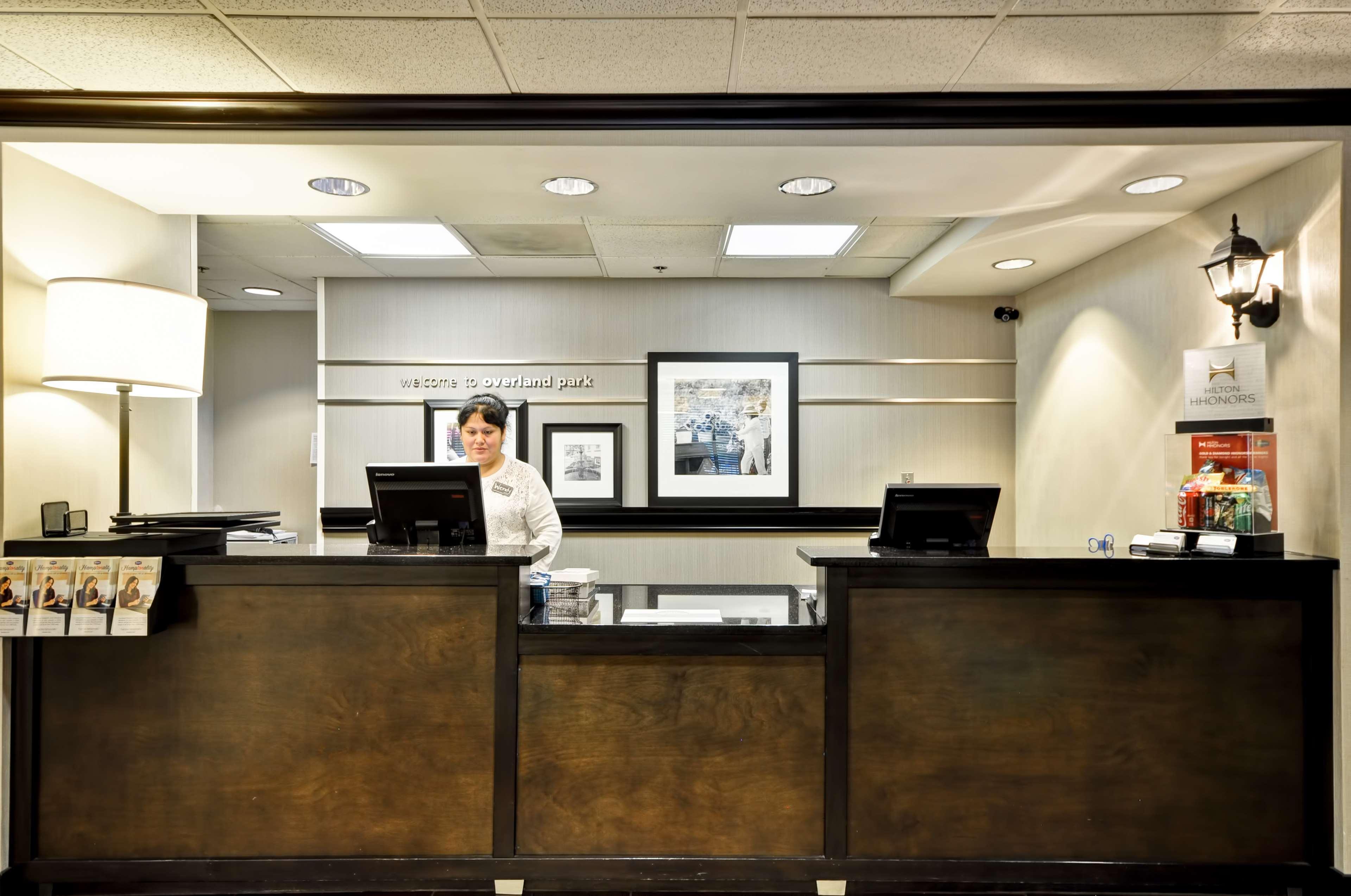 Hampton Inn Overland Park Eksteriør billede